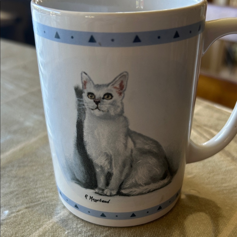 White Shorthair Ceramic Mug Papel Freelance Portraits R. Maystead